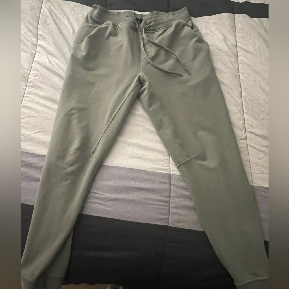 Lululemon Joggers Size L